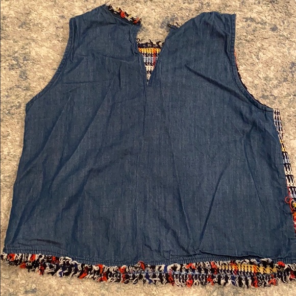 Too - Picture 2 of 2